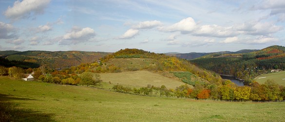 Oppidum Hrazany - vrch Červenka a Hrádnice (foto Roman Abušinov)