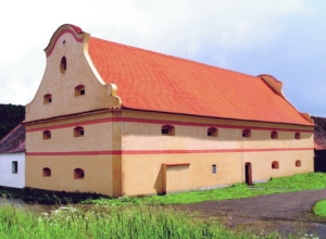 Muzeum špýchar Prostřední Lhota - Barokní budova špýcharu z roku 1770