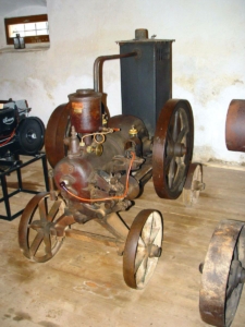 Muzeum špýchar Prostřední Lhota - parní stroj